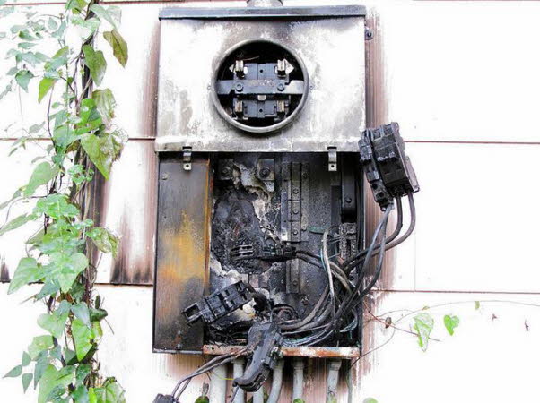 Zinsco Panel - (The fire dept. got there just in time)